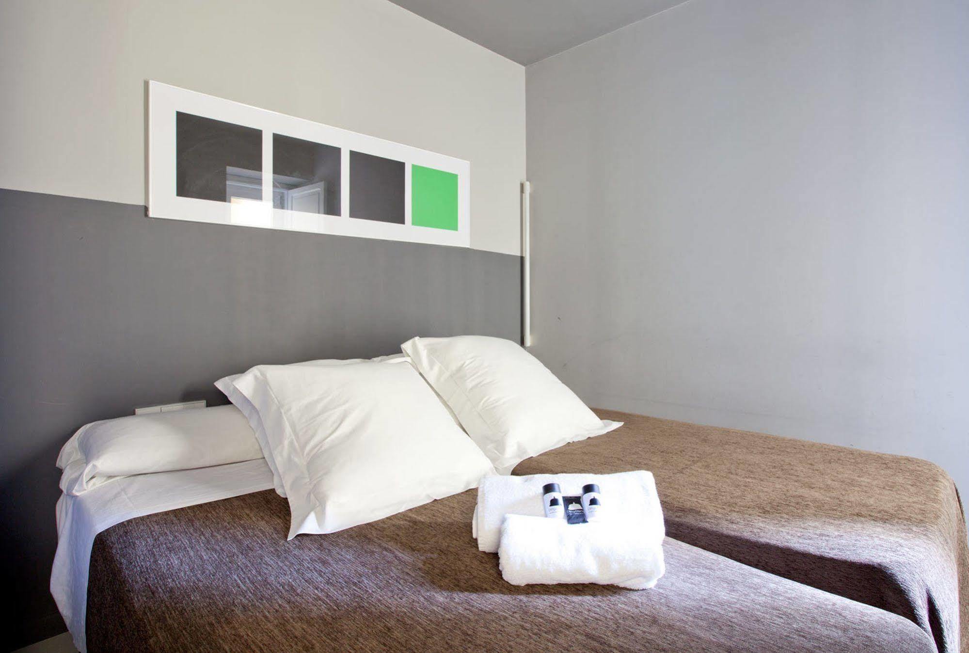 Cosy Rooms Tapineria Valencia Exterior photo
